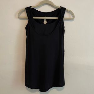 Lululemon women’s athletic tank top with bra SIZE 6